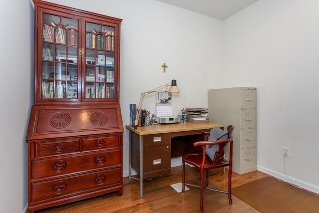 25 Kelly Way Unit 25, Canton, MA 02021 - office area with wood finished floors and baseboards