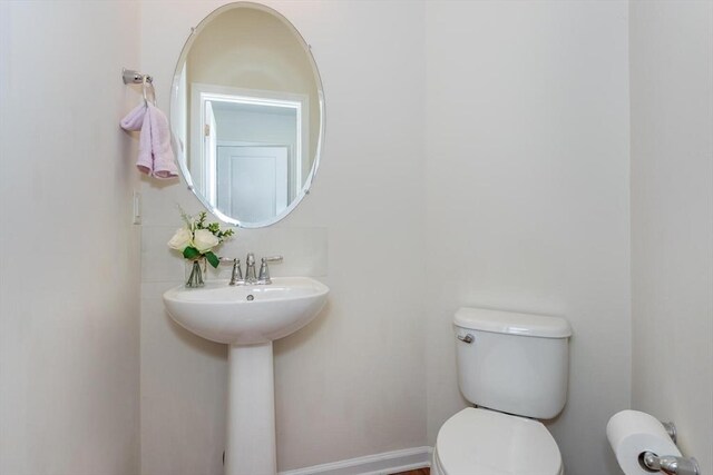 25 Kelly Way Unit 25, Canton, MA 02021 - bathroom featuring toilet and a sink