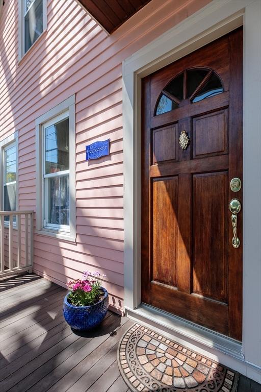 view of exterior entry