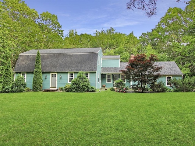 14 Oak Cir, Princeton, MA 01541 - dutch colonial with roof with shingles, a gambrel roof, and a front yard