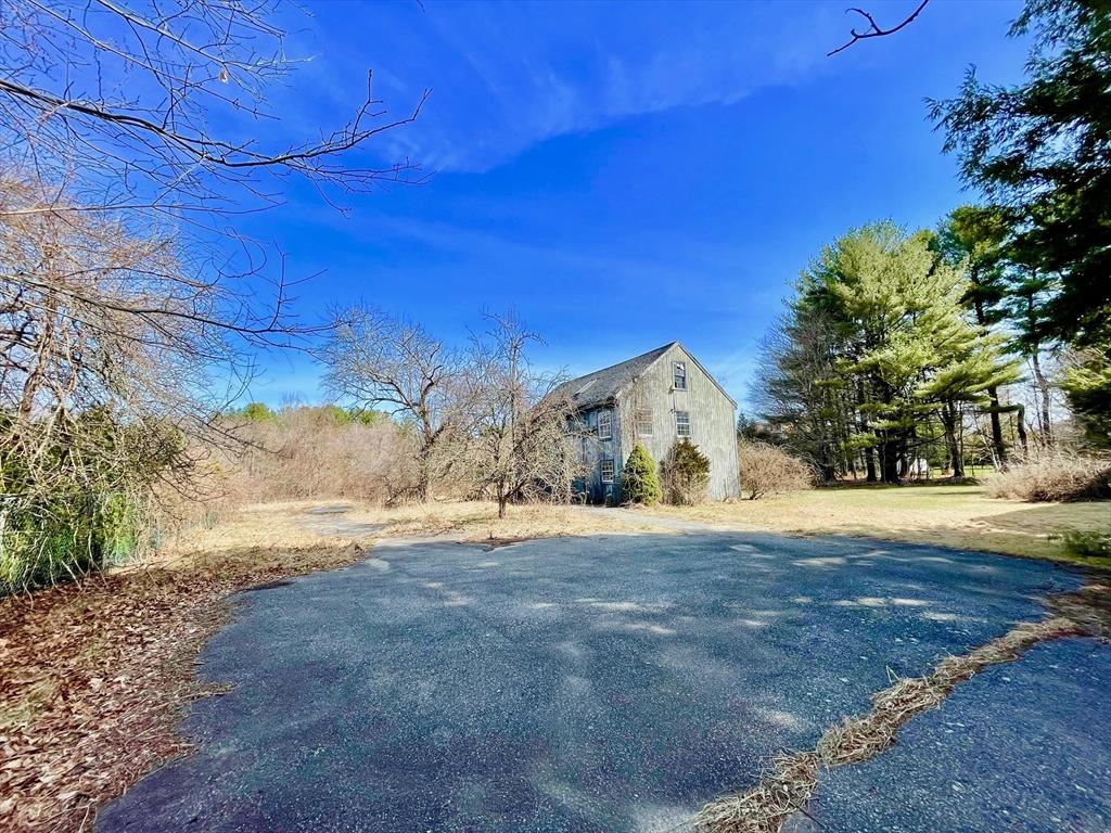 245 Elm St, North Reading, MA 01864