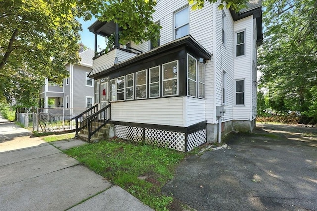 53 Euclid Ave, Springfield, MA 01108 - view of front of house