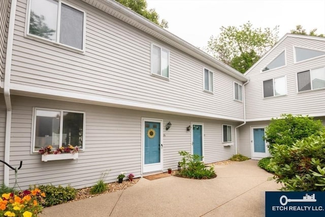 199 Lake St Unit 26, Weymouth, MA 02189 - view of property with a patio