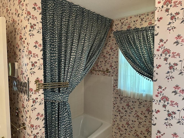 96 Wild Grove Ln, Longmeadow, MA 01106 - full bath with wallpapered walls
