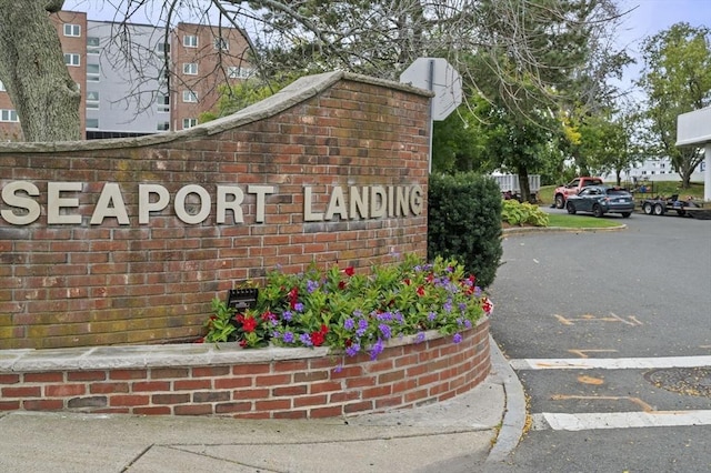150 Lynnway Unit 406, Lynn, MA 01902 - community sign with uncovered parking