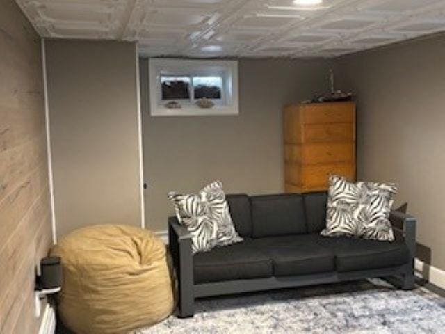 110 Atwell Cir, Marshfield, MA 02050 - view of living room