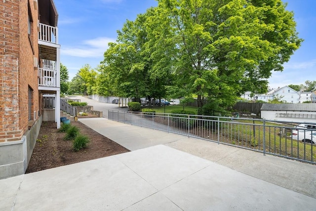 275 W Main St Unit 21, Marlborough, MA 01752 - view of community with driveway