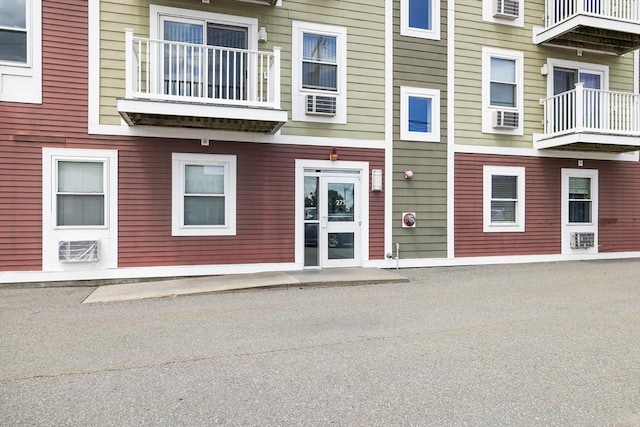 275 W Main St Unit 21, Marlborough, MA 01752 - entrance to property with ac unit