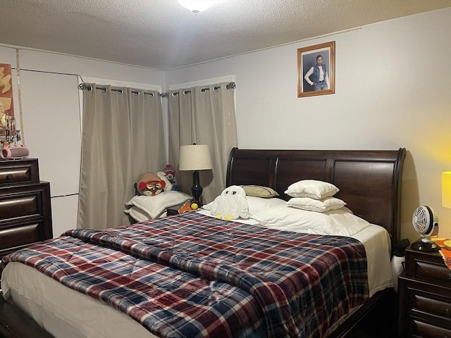 67 Oakcrest Rd, Boston, MA 02136 - view of bedroom