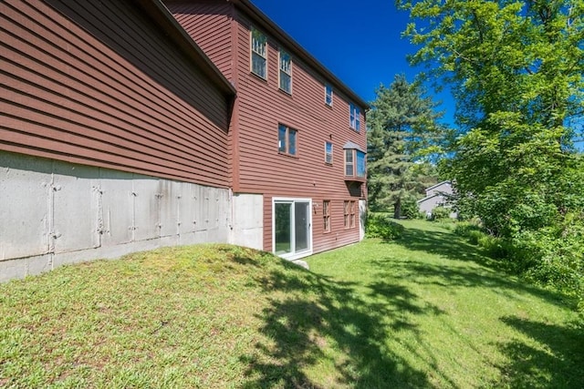 231 Audubon Rd, Northampton, MA 01053 - back of property featuring a lawn