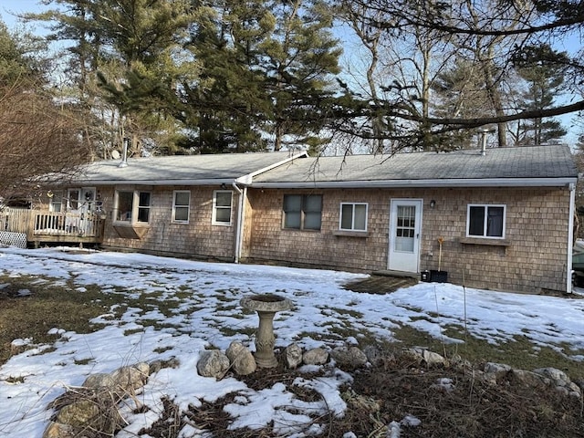 view of front facade featuring a deck