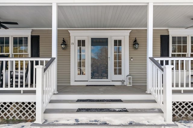 doorway to property with covered porch