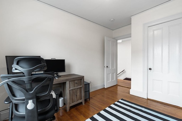 office area with dark hardwood / wood-style floors