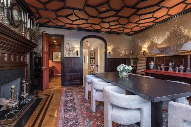 dining room with crown molding