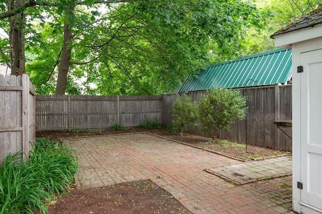30 Oakland St Unit 2, Newburyport, MA 01950 - fenced backyard featuring a patio area