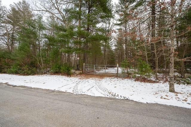 Listing photo 2 for 0 Mckinstry Dr, Charlton MA 01507