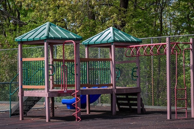 1610 Franklin Crossing Rd Unit 1610, Franklin, MA 02038 - view of jungle gym