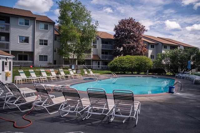 1610 Franklin Crossing Rd Unit 1610, Franklin, MA 02038 - community pool featuring a patio area