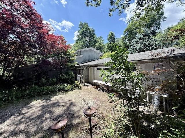 23 Partridge Hill Rd, Dudley, MA 01571 - view of yard
