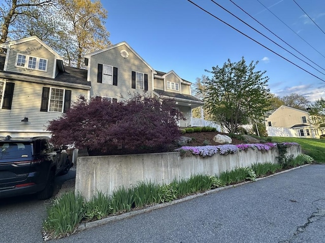 5 Lake Boon Dr, Hudson, MA 01749 - view of front of property