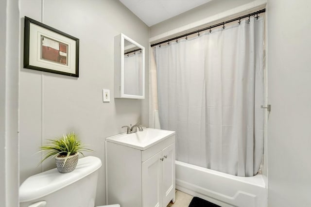 6-8 Carlton, Lynn, MA 01902 - full bath with toilet, vanity, and shower / tub combo with curtain