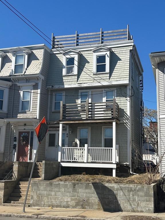 view of front of house with a porch