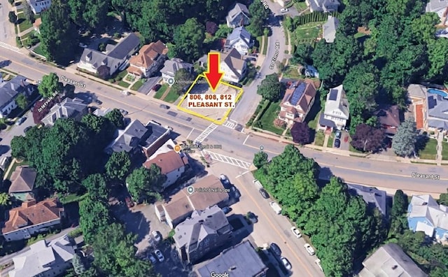 806 Pleasant St, Worcester, MA 01602