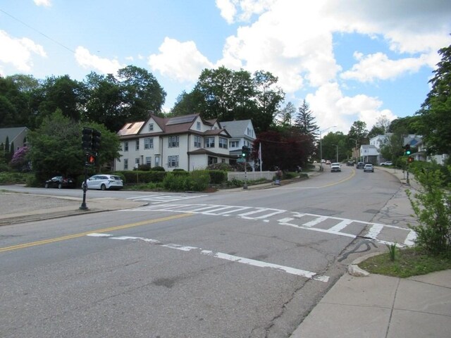 806 Pleasant St, Worcester, MA 01602
