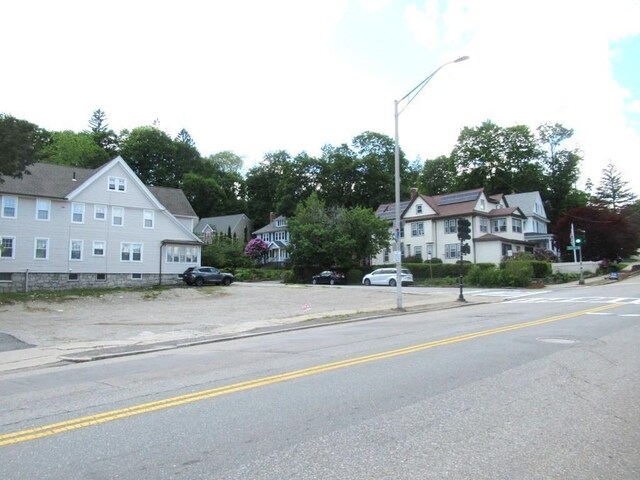 806 Pleasant St, Worcester, MA 01602