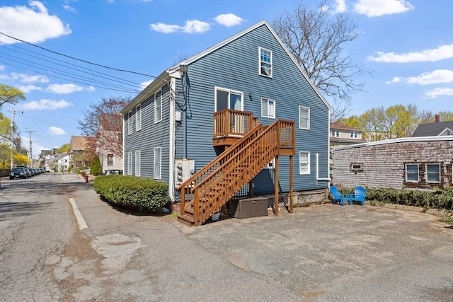 19 Wallis St Unit 4, Beverly, MA 01915 - view of back of house