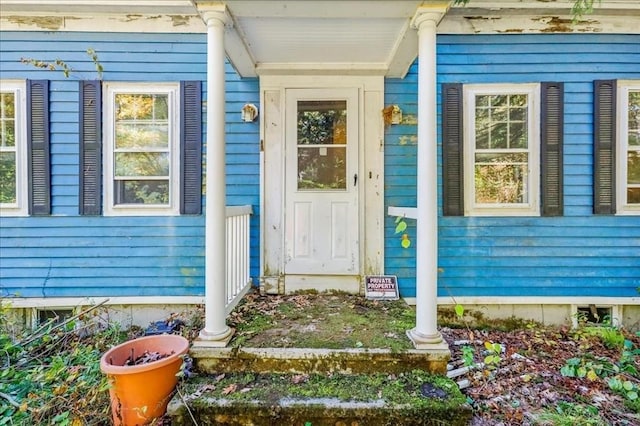 view of property entrance