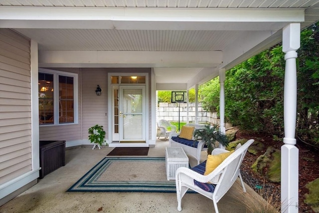 entrance to property with fence