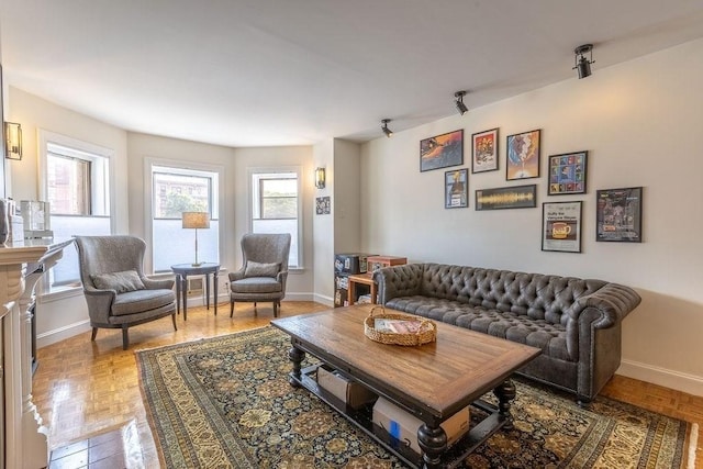 416 Commonwealth Ave Unit 212, Boston, MA 02115 - living room featuring baseboards