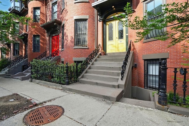 80 E Brookline St Unit 1, Boston, MA 02118 - property entrance with brick siding