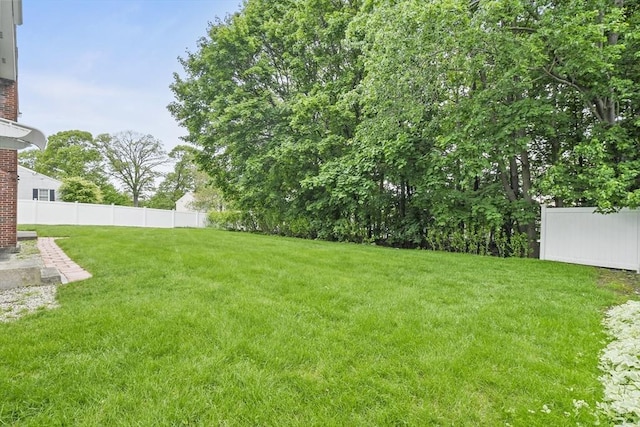 9 Divittorio Dr, Milford, MA 01757 - view of yard