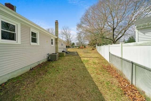 301 Main St, Acushnet, MA 02743 - view of yard featuring cooling unit