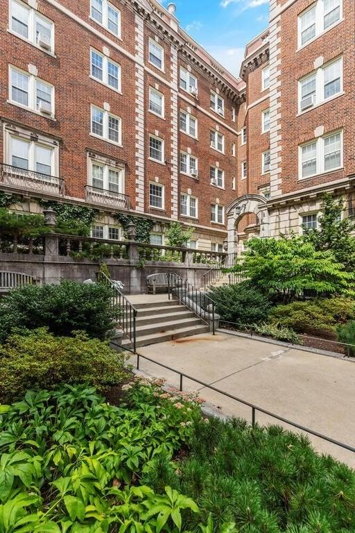 3 Arlington St Unit 31, Cambridge, MA 02140 - view of property's community