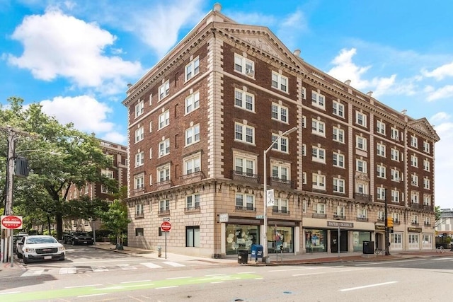 3 Arlington St Unit 31, Cambridge, MA 02140 - view of building exterior