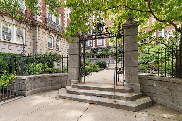 3 Arlington St Unit 31, Cambridge, MA 02140 - view of gate