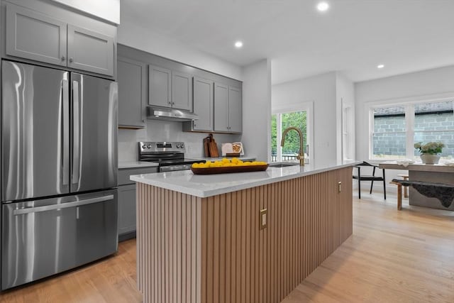30A Emerald Rd Unit A, Nahant, MA 01908 - kitchen featuring appliances with stainless steel finishes, under cabinet range hood, gray cabinetry, a sink, and recessed lighting