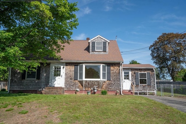 9 Bowlen Ave, Newburyport, MA 01950 - cape cod house featuring entry steps