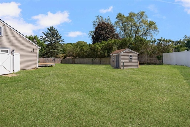 25 Watson St, Seekonk, MA 02771 - view of yard