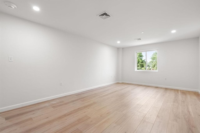 64 Willard St Unit 408, Quincy, MA 02169 - unfurnished room with recessed lighting, light wood finished floors, and a smoke detector