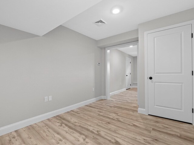 empty room featuring light hardwood / wood-style floors