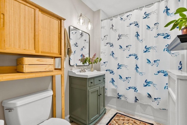 full bath featuring toilet, shower / tub combo with curtain, and vanity