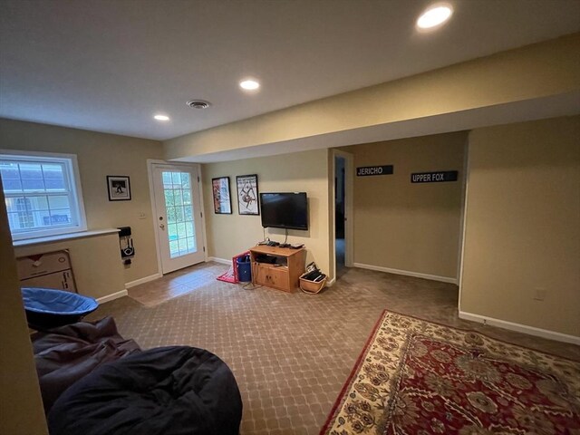 9201 Mountainside Dr Unit 9201, Hancock, MA 01237 - living area featuring carpet, baseboards, and recessed lighting