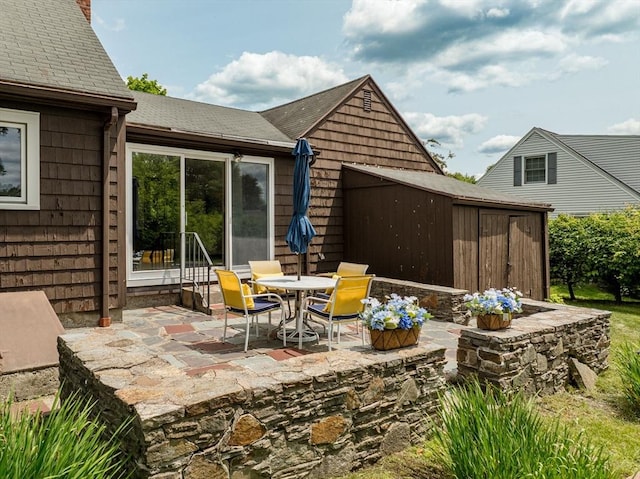 169 Mountainview Rd, East Longmeadow, MA 01028 - view of patio / terrace with outdoor dining area