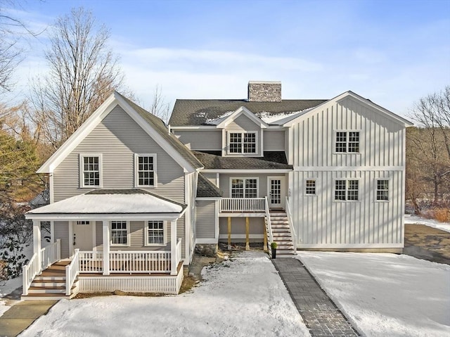 front of property featuring covered porch