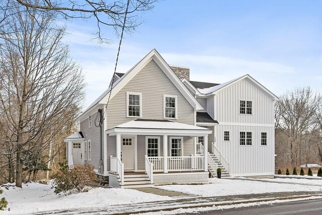 front of property featuring covered porch