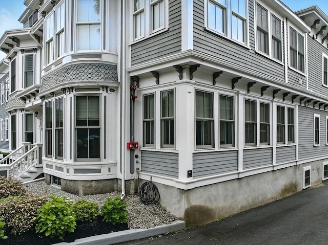 132 High St Unit B, Newburyport, MA 01950 - view of property exterior featuring entry steps